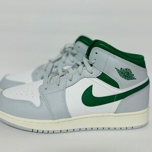 Air Jordan 1 Nike Mid GS 'Summit White Pine Green' Size 7Y Woman’s 8.5